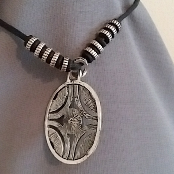 Necklace and matching earrings - Picture 3 of 6